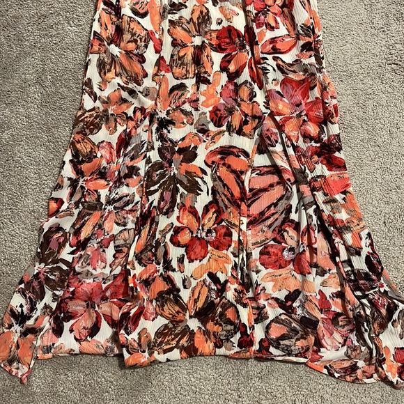 Lucylove Off the shoulder dress - Picture 5 of 6